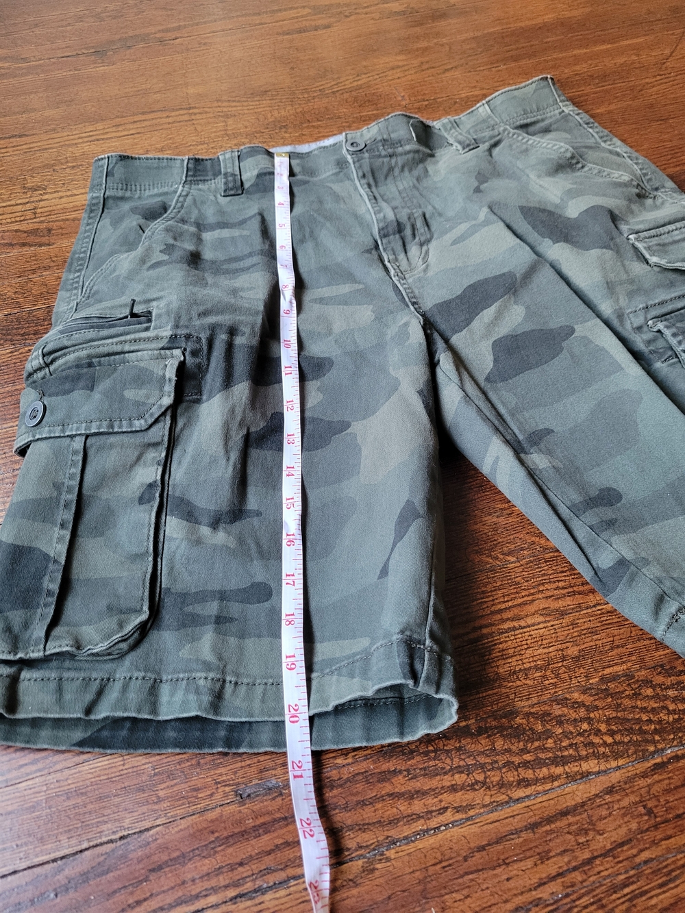 IRON CO. Men's Green Camo Cargo Shorts Pockets Casual Workwear Size 36 - Picture 7 of 15